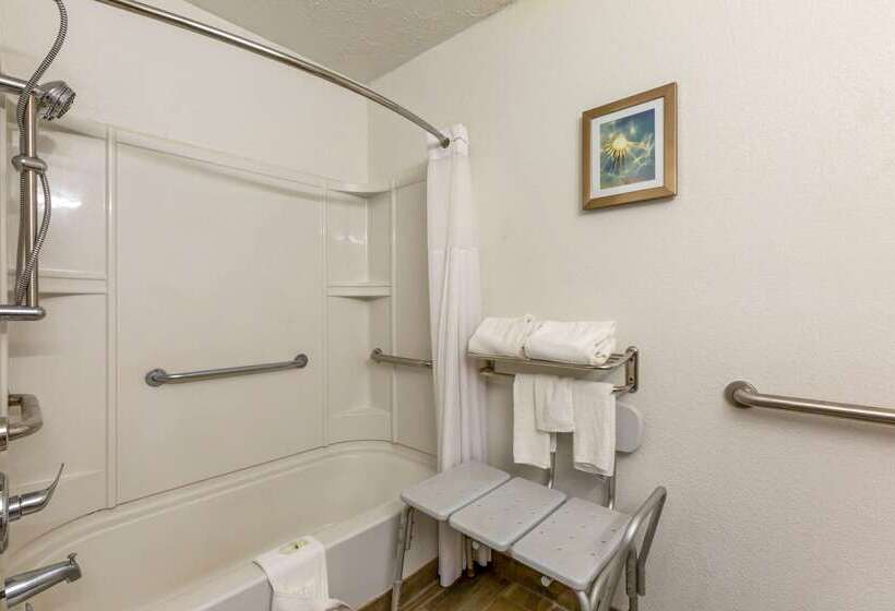 فندق Quality Inn Alexis Rd