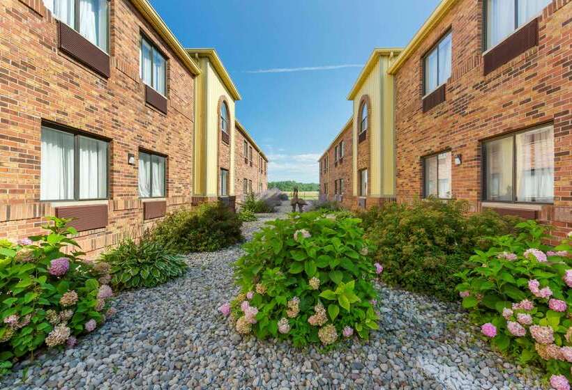 فندق Quality Inn Alexis Rd