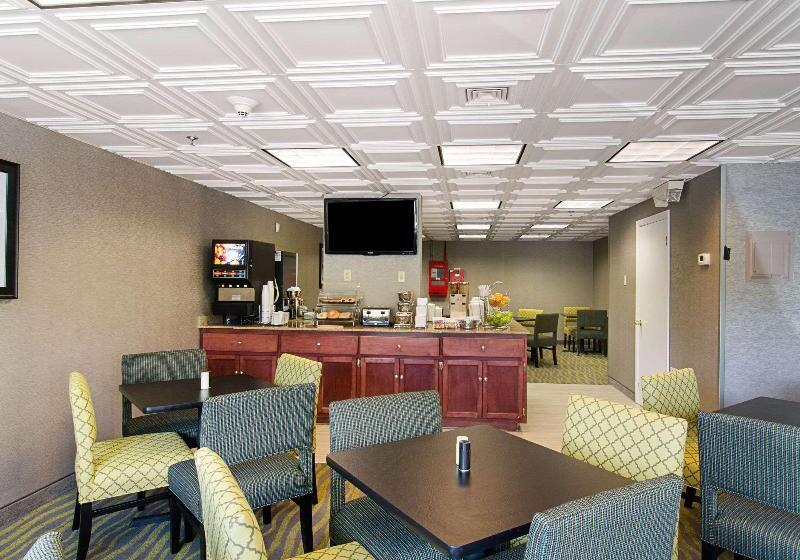 Отель Quality Inn And Suites