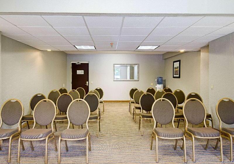 ホテル Quality Inn And Suites