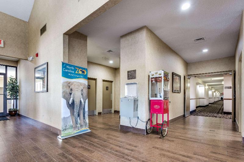 בית מלון כפרי Quality Inn Asheboro South