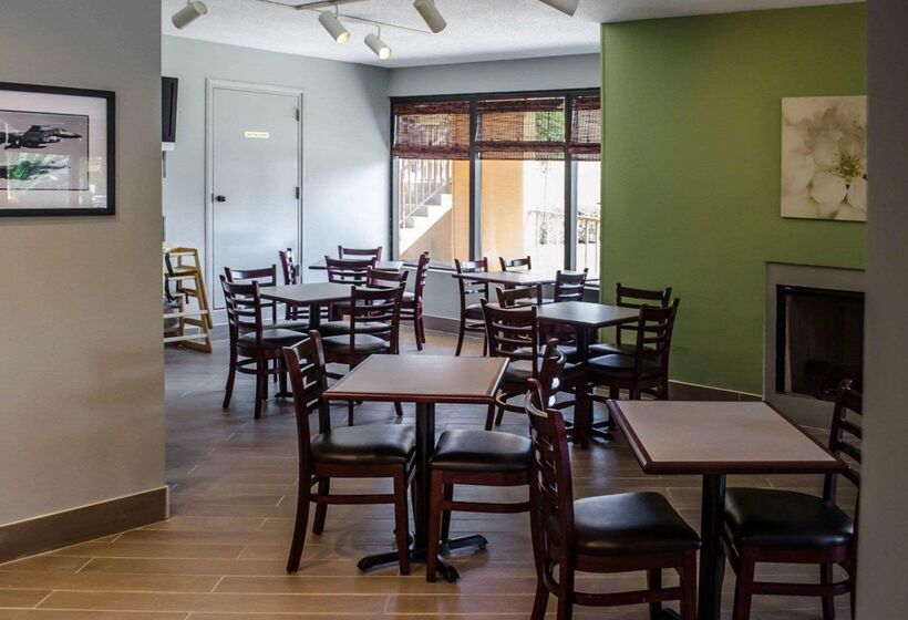 فندق Quality Inn At Eglin Afb