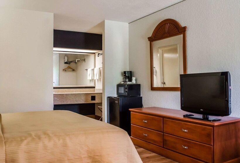 فندق Quality Inn At Eglin Afb