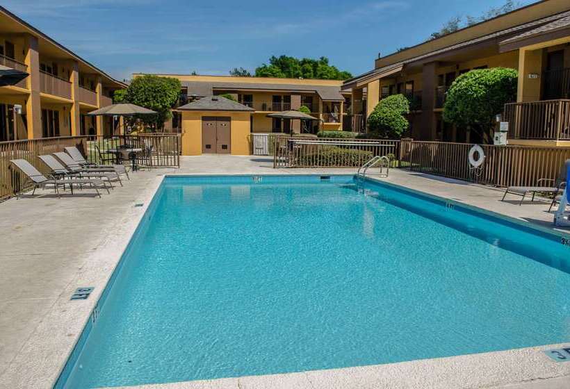 فندق Quality Inn At Eglin Afb