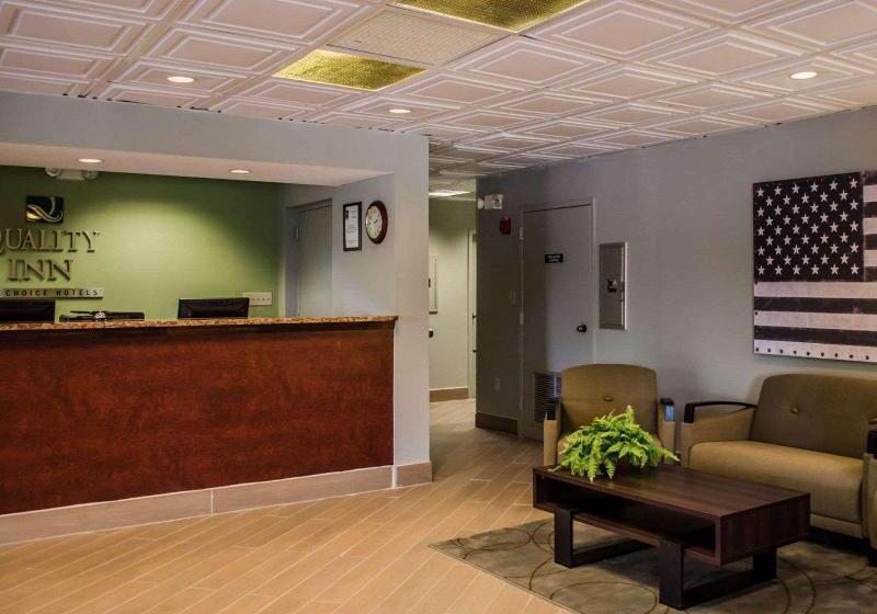 فندق Quality Inn At Eglin Afb