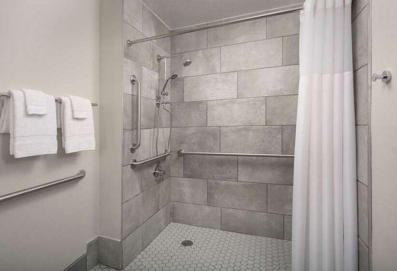 فندق Quality Inn Atlantic Beachmayo Clinic Jax Area