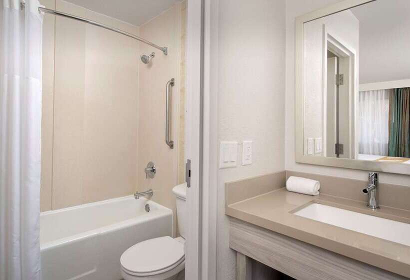 فندق Quality Inn Atlantic Beachmayo Clinic Jax Area