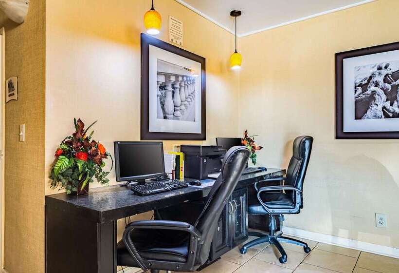 ホテル Quality Inn Columbus Near Fort Moore