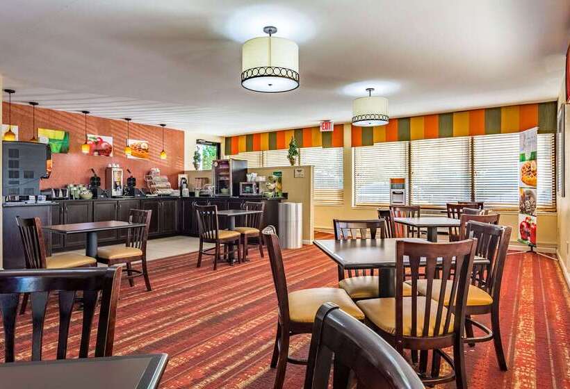 ホテル Quality Inn Columbus Near Fort Moore