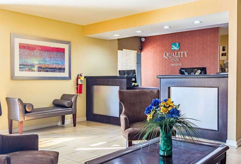 ホテル Quality Inn Columbus Near Fort Moore
