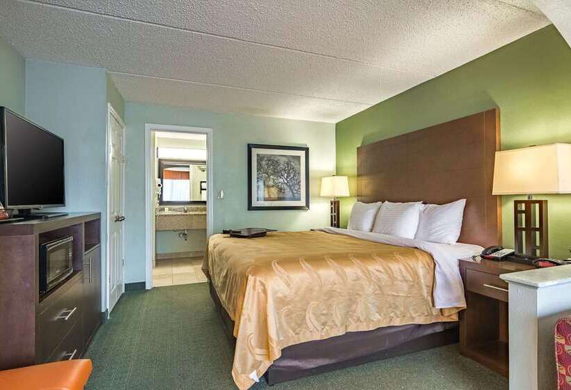 ホテル Quality Inn Columbus Near Fort Moore