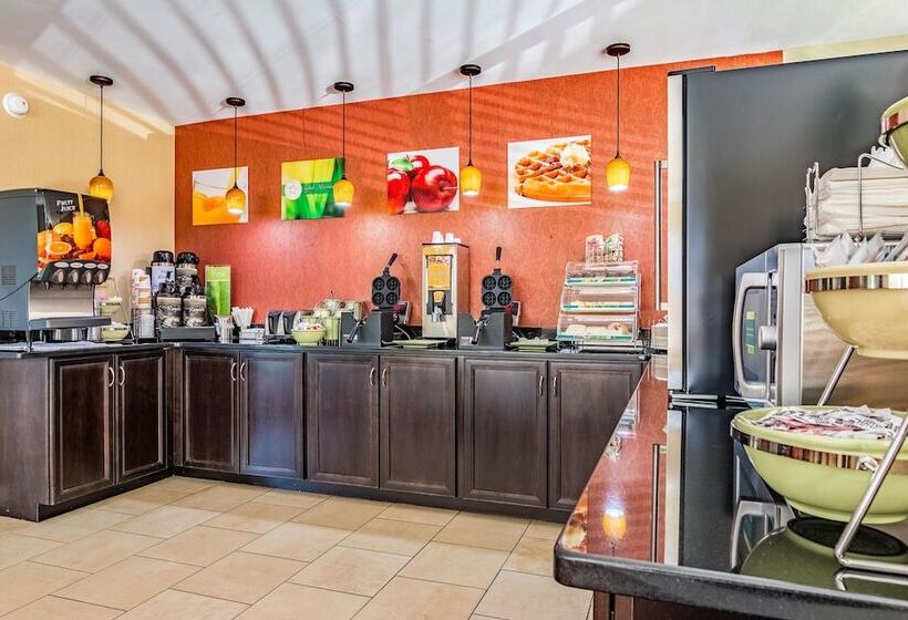هتل Quality Inn Columbus Near Fort Moore