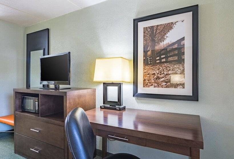 ホテル Quality Inn Columbus Near Fort Moore