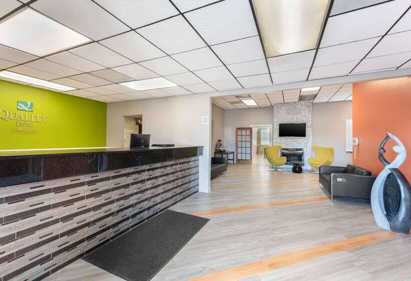 Отель Quality Inn