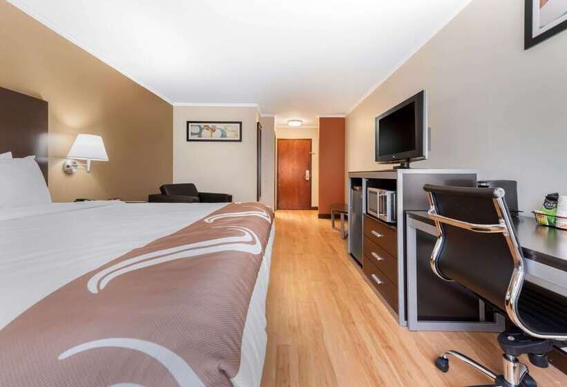 Отель Quality Inn