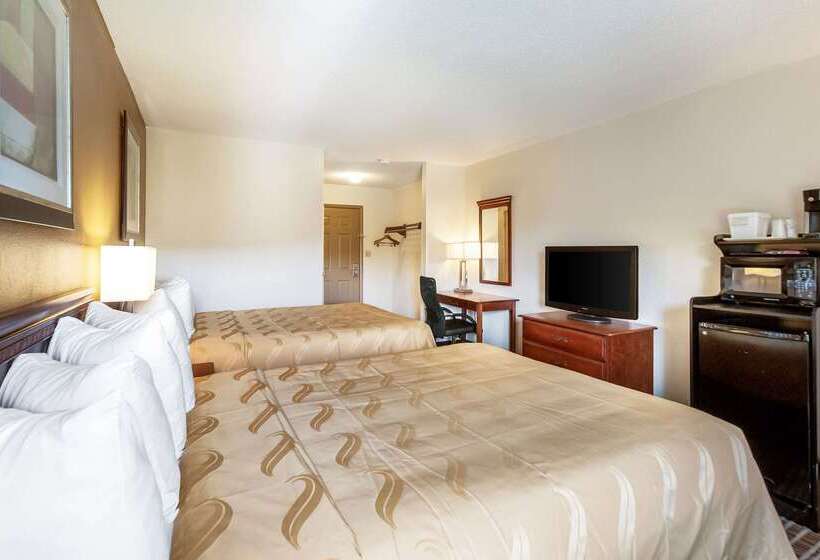 Отель Quality Inn