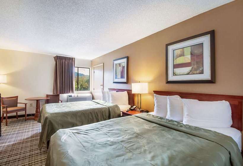 Отель Quality Inn