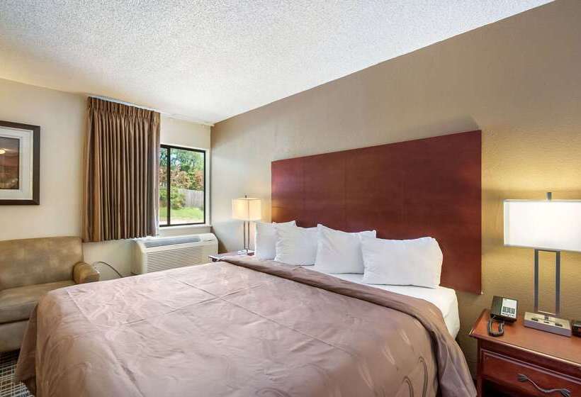 Отель Quality Inn