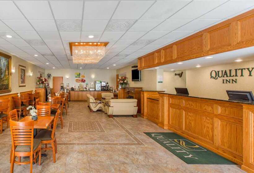בית מלון כפרי Quality Inn Ledgewood  Dover