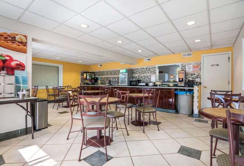هتل Quality Inn Little Creek