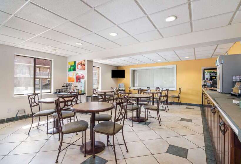 ホテル Quality Inn Little Creek