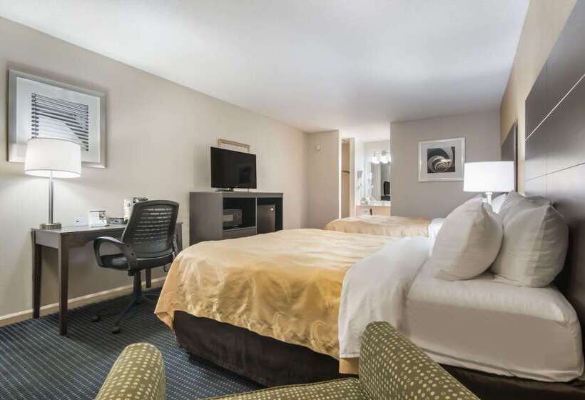 هتل Quality Inn Little Creek