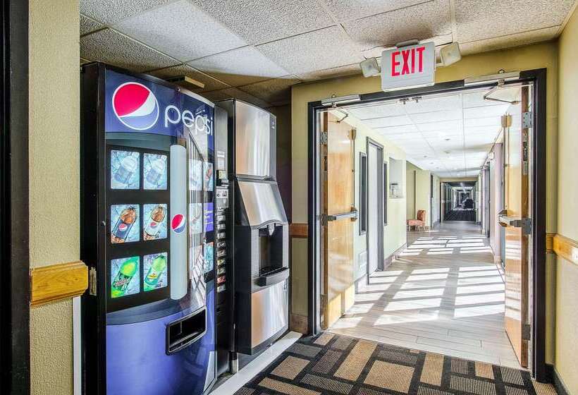 酒店 La Casa Inn & Suites Middleboro