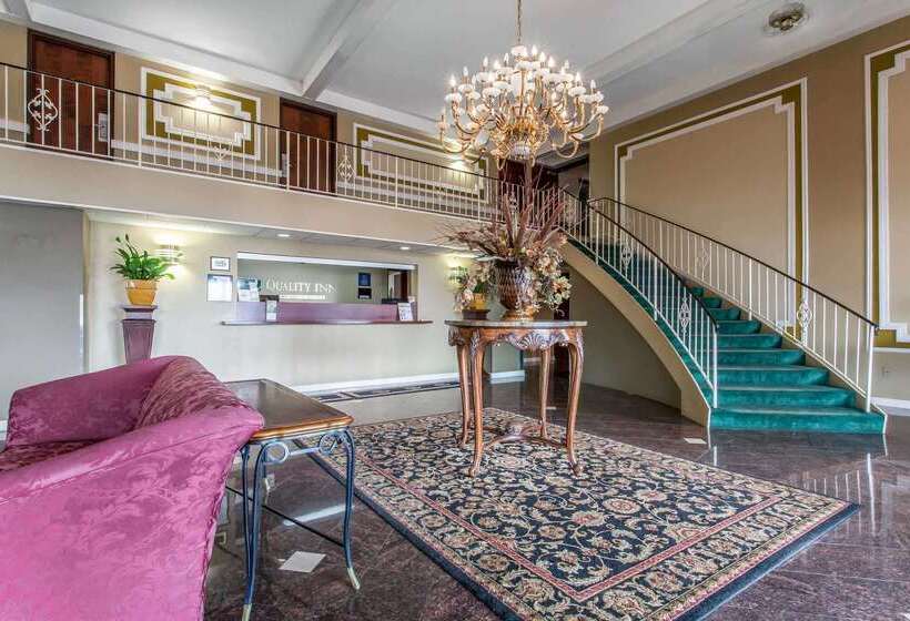 호텔 Quality Inn Milansandusky