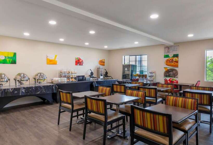 ホテル Quality Inn & Suites Camarillooxnard