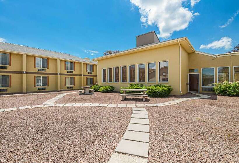 فندق Quality Inn & Suites Frostburgcumberland