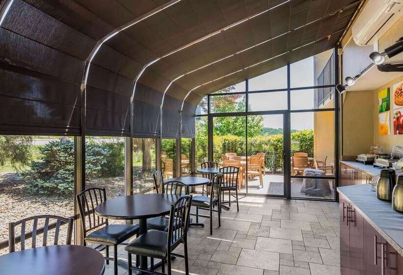 هتل Quality Inn & Suites Sevierville  Pigeon Forge