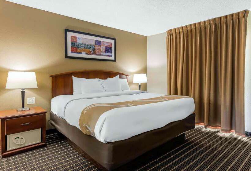 هتل Quality Inn & Suites Sevierville  Pigeon Forge
