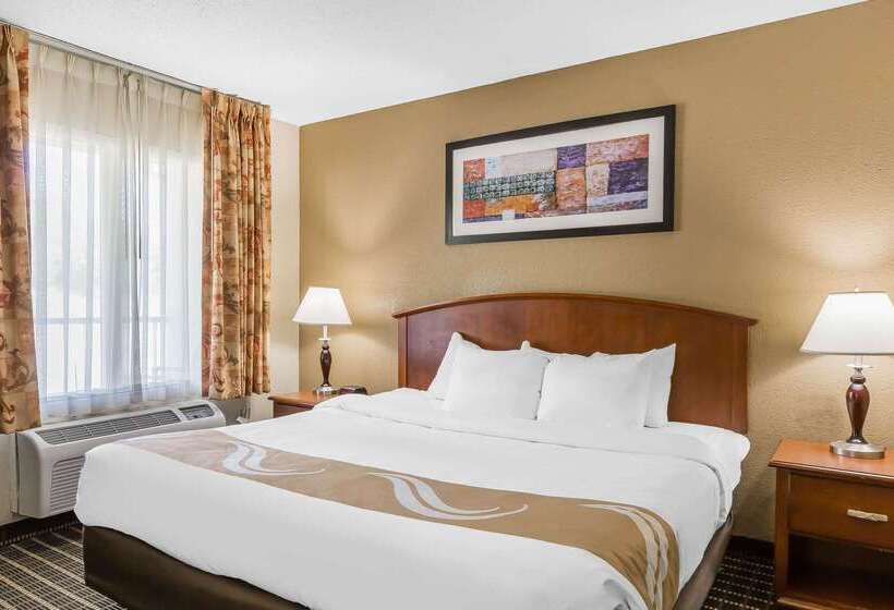 هتل Quality Inn & Suites Sevierville  Pigeon Forge