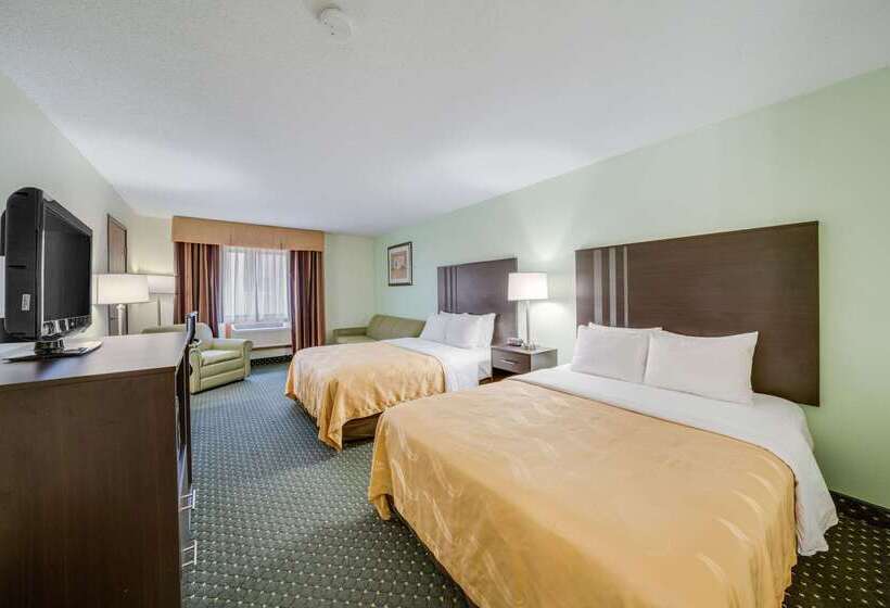 בית מלון כפרי Quality Inn & Suites South