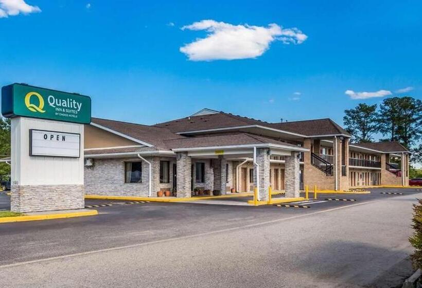 فندق Quality Inn & Suites