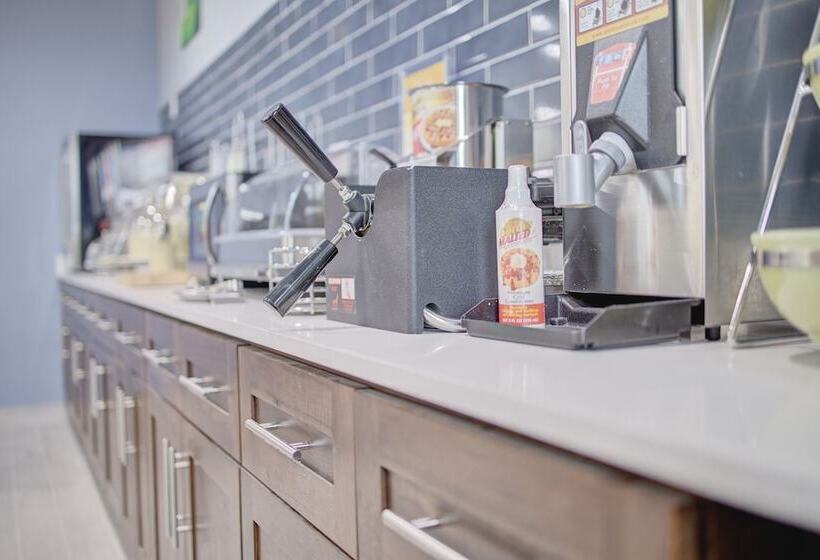 فندق Quality Inn & Suites