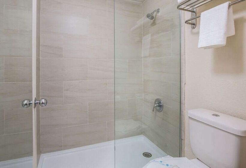 فندق Quality Inn & Suites