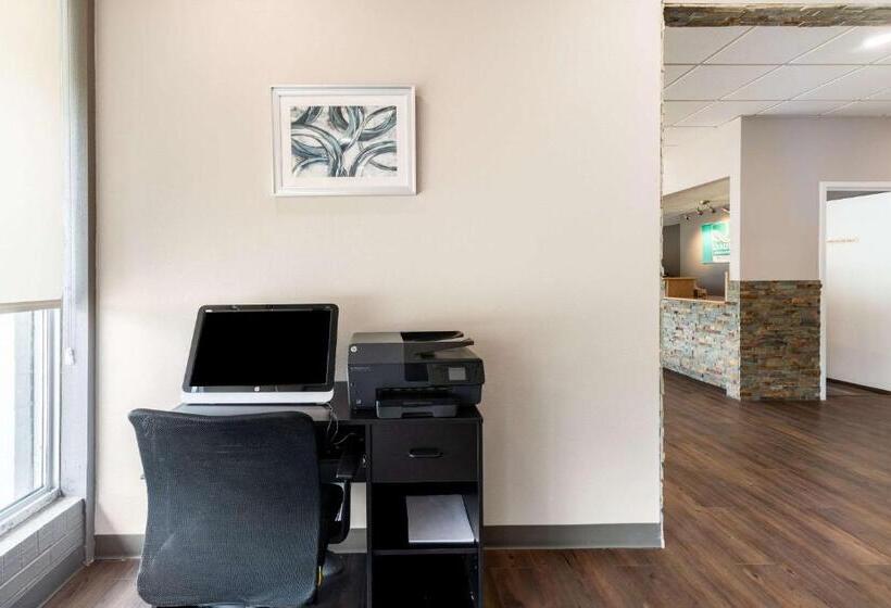 酒店 Quality Inn & Suites Vandalia Near I70 And Hwy 51