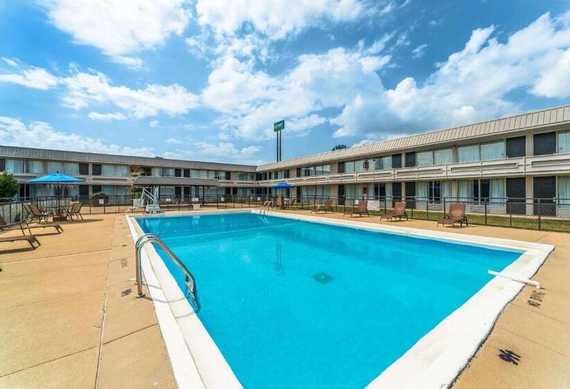 酒店 Quality Inn & Suites Vandalia Near I70 And Hwy 51