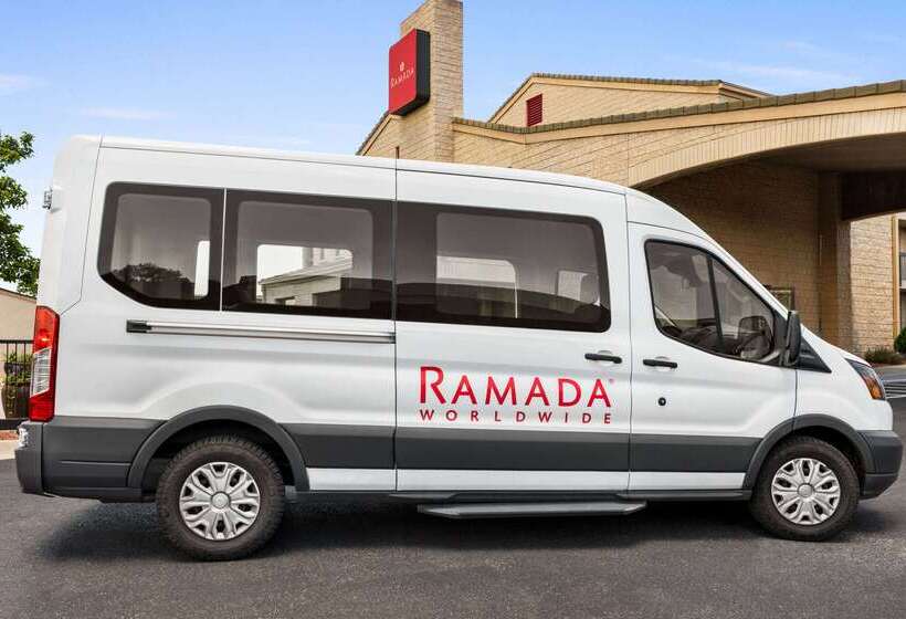 ホテル Ramada By Wyndham Albuquerque Airport