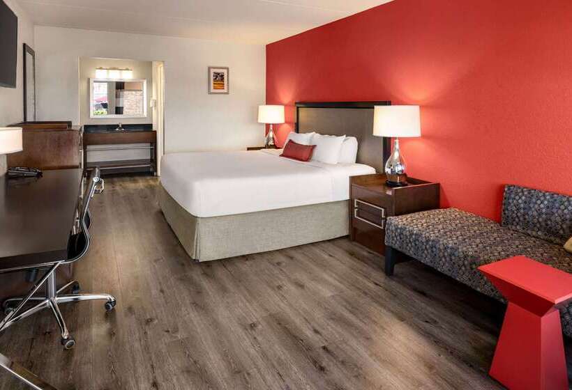 هتل Ramada By Wyndham Albuquerque Airport