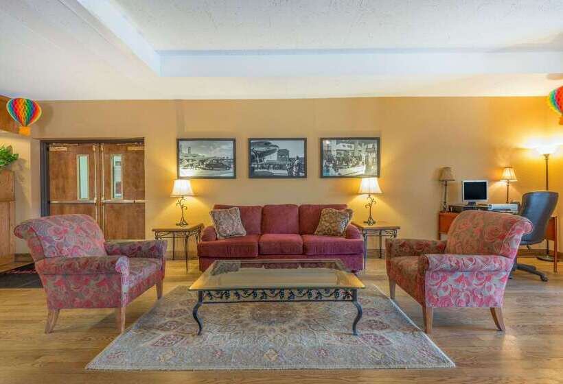 هتل Ramada By Wyndham Albuquerque Airport
