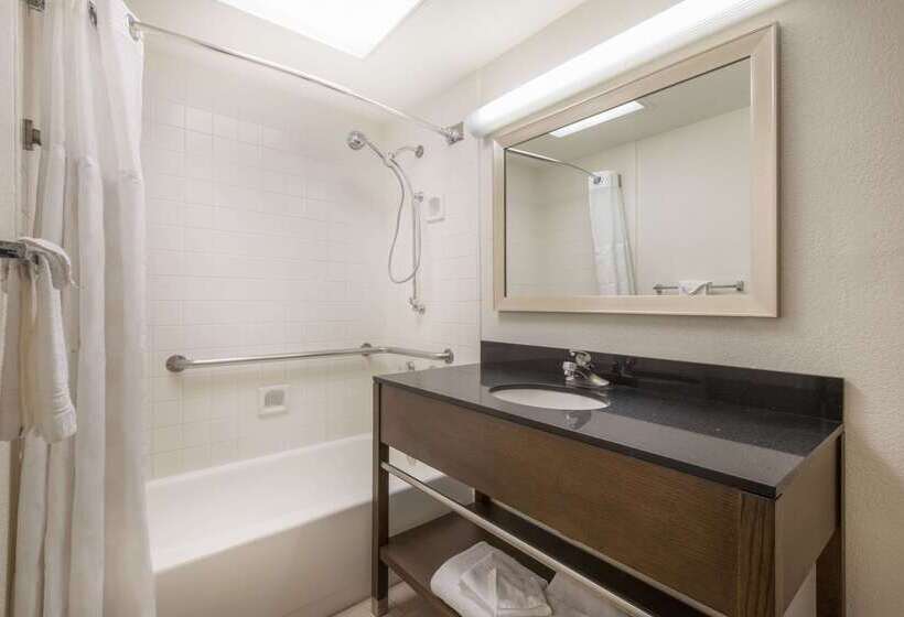 ホテル Ramada By Wyndham Albuquerque Airport