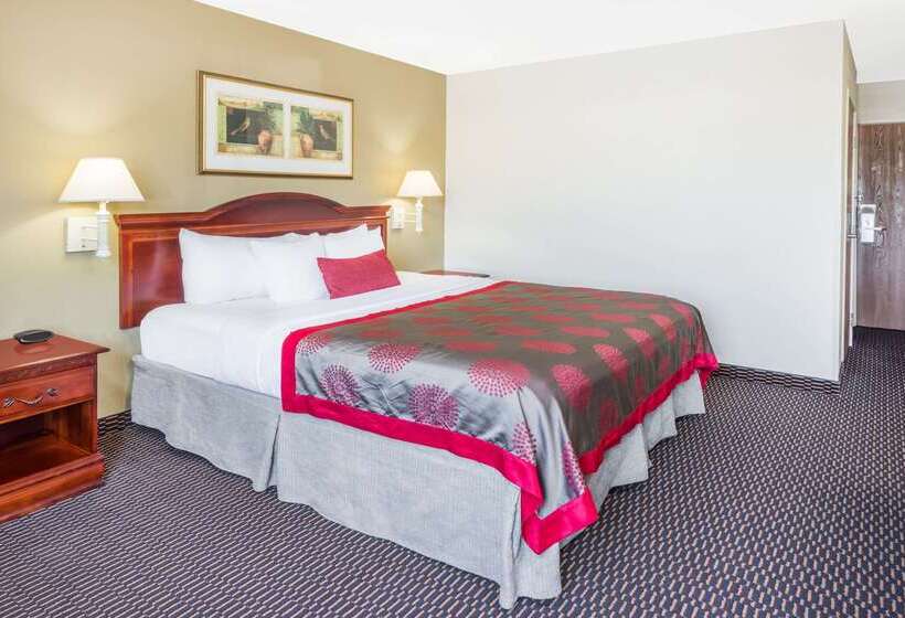 فندق Ramada By Wyndham Columbia