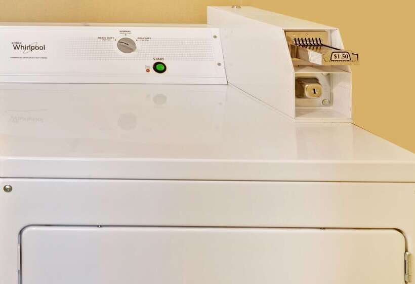 فندق Ramada By Wyndham Kittery