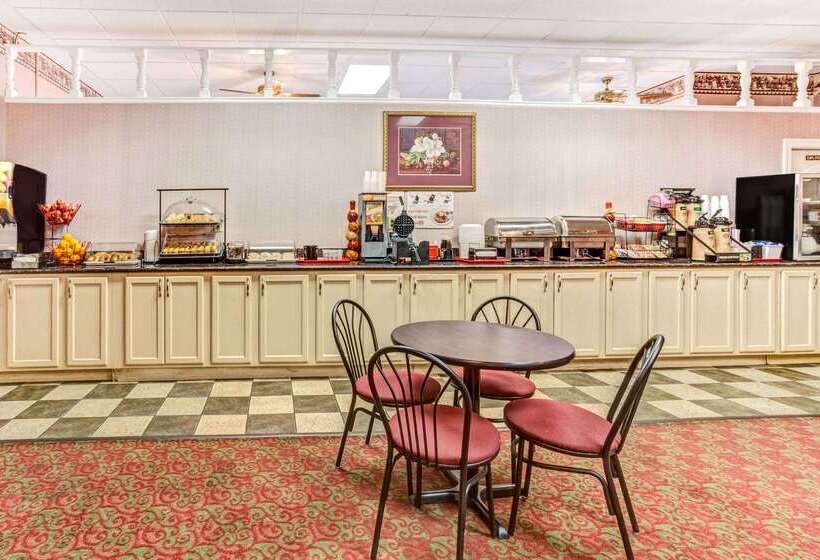 فندق Ramada By Wyndham Murfreesboro