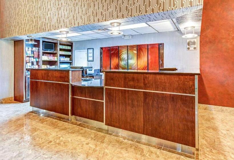 فندق Ramada By Wyndham Murfreesboro