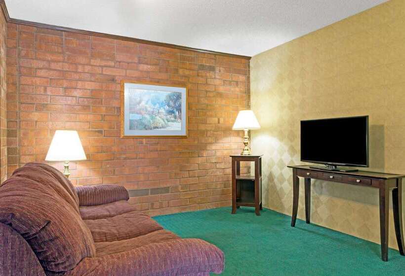 Отель Ramada By Wyndham Richfield Ut I 70