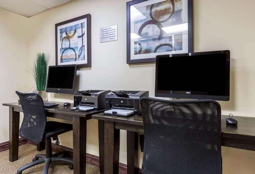 בית מלון כפרי Ramada Suites By Wyndham San Diego