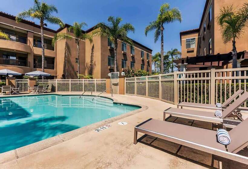 בית מלון כפרי Ramada Suites By Wyndham San Diego